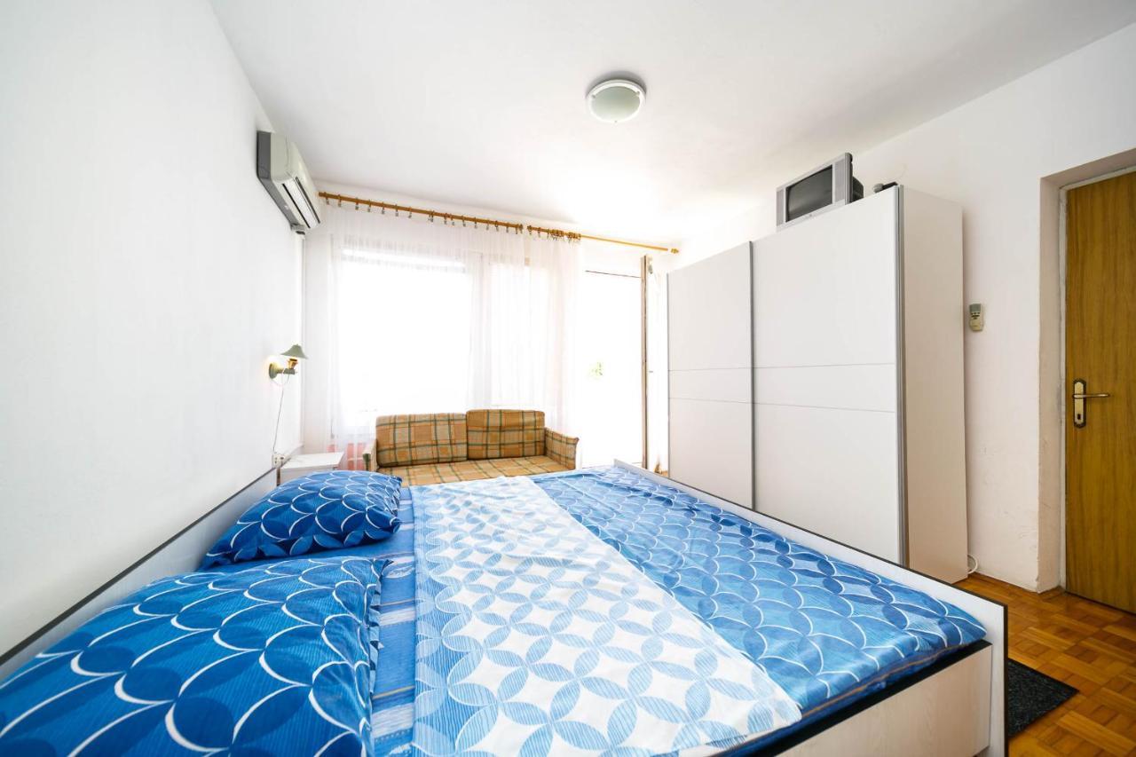 Guesthouse Ivkovic Крк Экстерьер фото