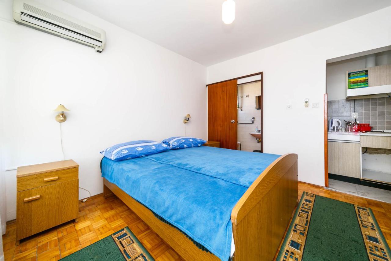 Guesthouse Ivkovic Крк Экстерьер фото